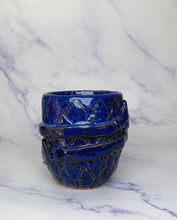 Load image into Gallery viewer, Tia Hug