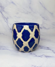 Load image into Gallery viewer, Kuffiyeh Cup no. 12