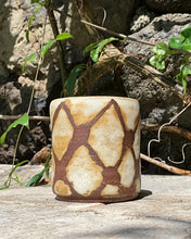 Load image into Gallery viewer, Kuffiyeh Cup no. 4