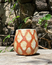 Load image into Gallery viewer, Kuffiyeh Cup no. 1