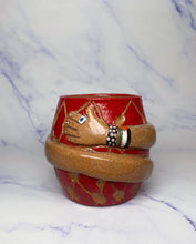 Load image into Gallery viewer, Asma Hug