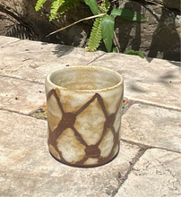 Load image into Gallery viewer, Kuffiyeh Cup no. 4