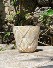 Load image into Gallery viewer, Kuffiyeh Cup no. 9