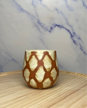 Load image into Gallery viewer, Kuffiyeh Cup no. 1