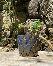 Load image into Gallery viewer, Kuffiyeh Cup no. 10