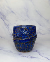 Load image into Gallery viewer, Tia Hug