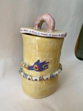 Load image into Gallery viewer, Augusta Hug Jar