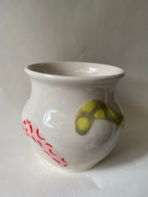 Load image into Gallery viewer, Tiger Dots Vase