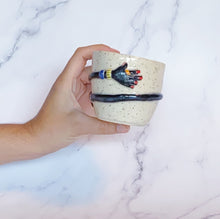 Load image into Gallery viewer, Rue Hug