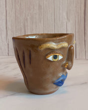 Load image into Gallery viewer, Mai Golden Friend