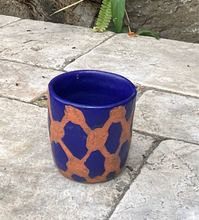 Load image into Gallery viewer, Kuffiyeh Cup no. 13
