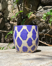 Load image into Gallery viewer, Kuffiyeh Cup no. 14
