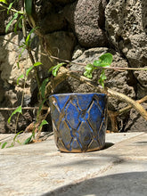 Load image into Gallery viewer, Kuffiyeh Cup no. 10
