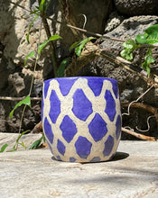 Load image into Gallery viewer, Kuffiyeh Cup no. 14
